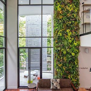 Benviar Tonson Residence